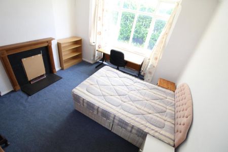 4 bedroom terraced house to rent - Photo 2