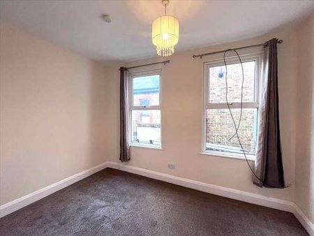 Westcliff On Sea, SS0 - Photo 2