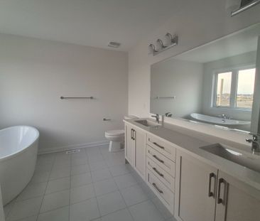 For Lease - 139 INVENTION Boulevard, Kanata, Ontario - Photo 5