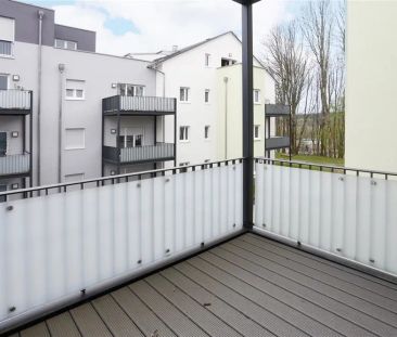 Exklusive Wohnung mit Balkon und Einbauküche im Quartier Süd - Photo 4