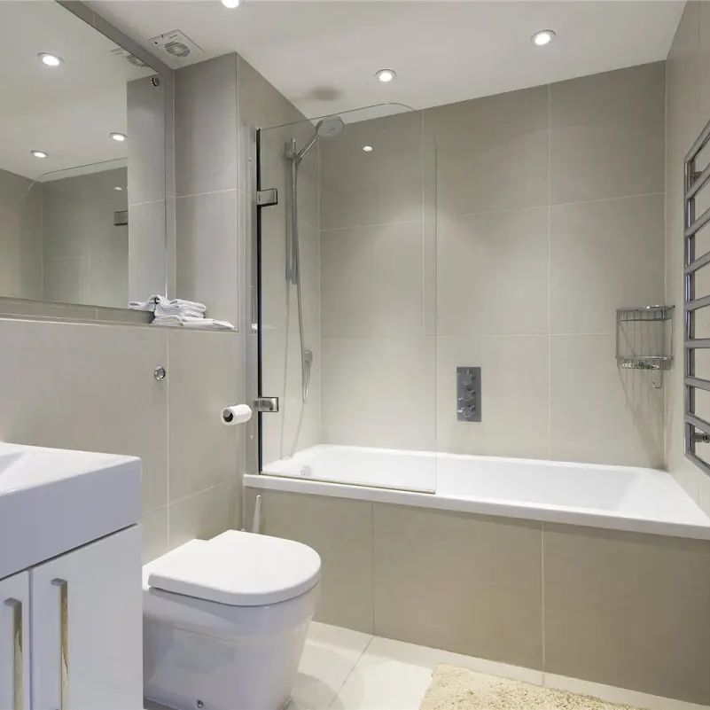 1 bedroom flat in Chiswick - Photo 2