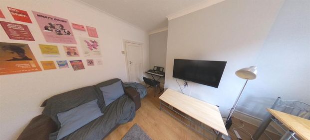 Mayville Road, Hyde Park, LS6 1NF, Leeds - Photo 1