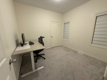 For Lease - 70 FRUITFUL Crescent, Whitby, Ontario - Photo 4