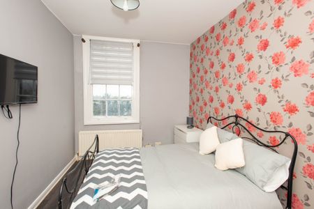 Ordnance Terrace, Chatham Room 3 - Photo 5