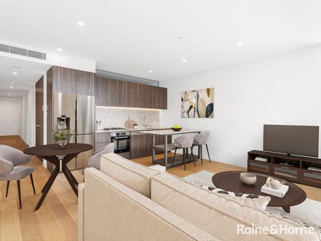 Elegant Urban Living at The Lennox - Luxurious 2-Bedroom Apartment with Captivating Views - Photo 2