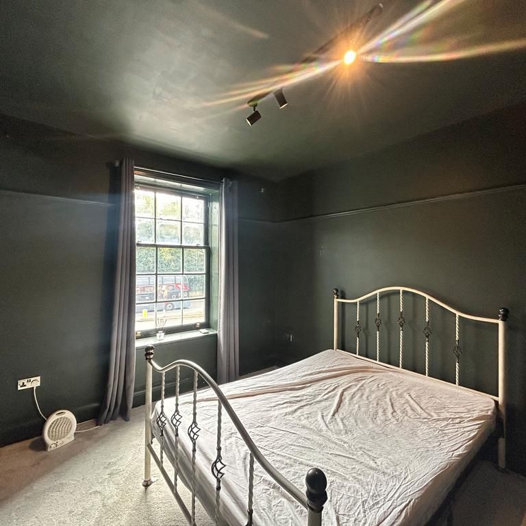 4 bedroom apartment to rent - Photo 1