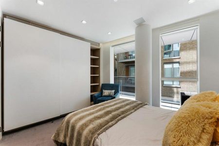 Duchess Walk, London, SE1 - Photo 3