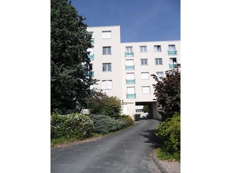 A LOUER - Avenue de Dun - T1 de 30m² avec parking - Photo 5