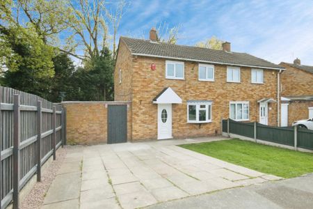 2 bedroom semi-detached house to rent - Photo 2
