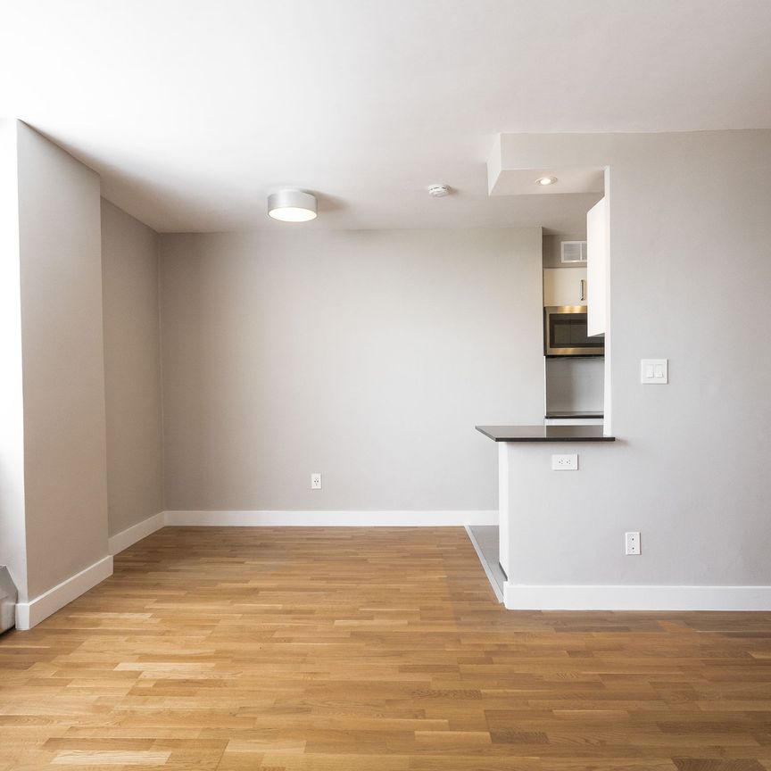 190 Jameson Avenue - Photo 1