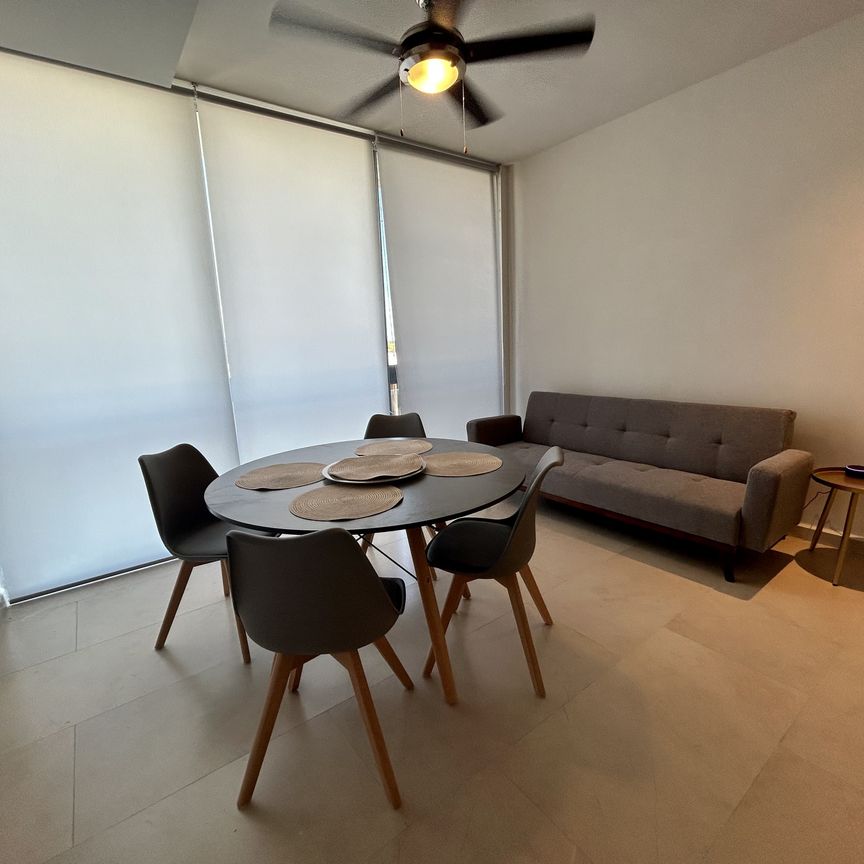 Departamento amueblado, dentro de privada con amenidades, cerca del periférico. - Photo 1
