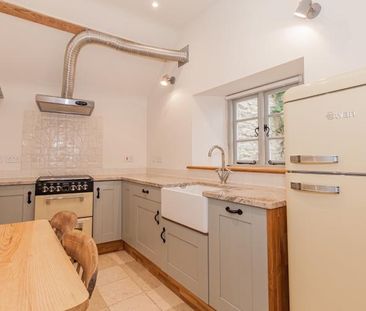 1 bedroom barn to rent - Photo 4