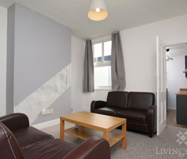 3 bedroom terraced house to rent - Photo 6