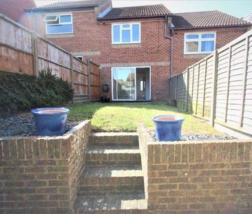 2 bedroom terraced house to rent - Photo 2