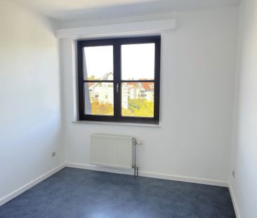 1410, Waterloo - Photo 2