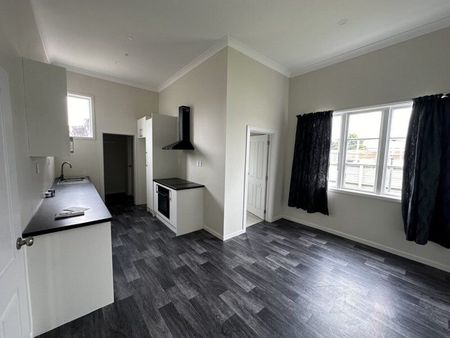 Georgetown, 3 bedrooms, $540 pw - Photo 2