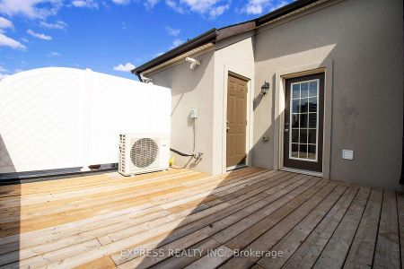 For Lease - 16 Eaton Park Lane Unit# 13, Toronto, Ontario - Photo 3