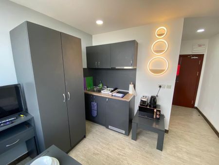 1 bedroom apartment to rent - Photo 4