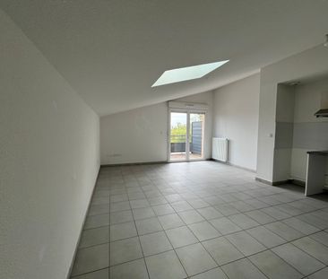 Location Appartement 4 pièces 79m² ROQUES 31120 - Photo 1