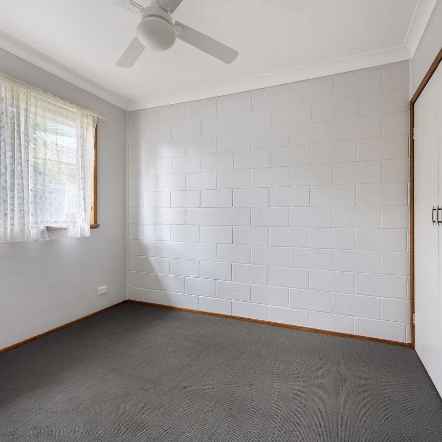Stylish & Convenient Living in East Albury - Photo 1