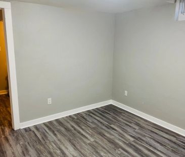 6072 Hillsdale Drive #Lower - Photo 3