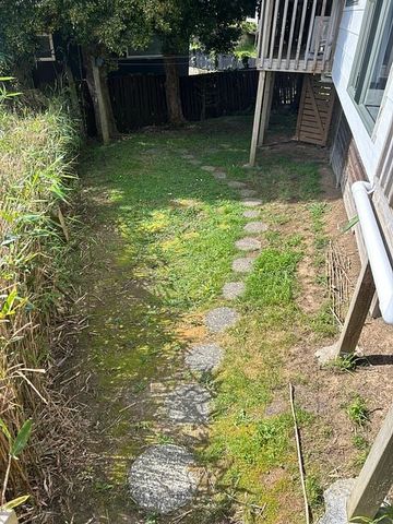 Charming 2BR Home in Howick with Garden - Photo 3