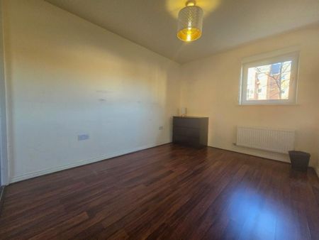 1 Bed Flat For Rent - Photo 2