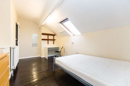 Archery Place, Hyde Park, Leeds - Photo 3