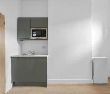 Studio to rent - Photo 3