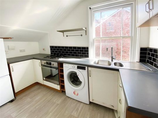 1 bedroom flat to rent - Photo 1