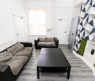 Norwood Road, Hyde Park, Leeds - Photo 1