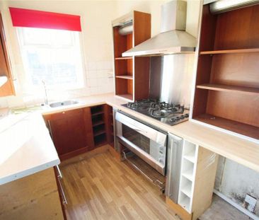 2 bedroom end of terrace house to rent - Photo 6