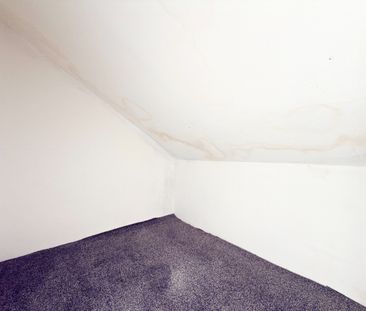 Studio Flat, Romford Road, E7 - Photo 1