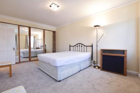 St. Johns Court, Finchley Road, London NW3 - Photo 5