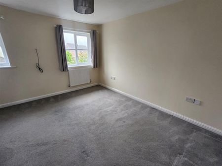 Listers Place, Cinderford - Photo 5