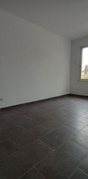 Location Appartement 1 pièce 23m² MARSEILLE 11ème - Photo 1