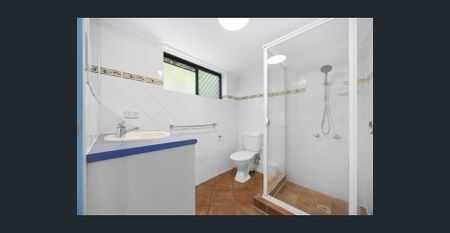 Broadwater-Front Studio with Resort Facilities - Partly Furnished - Photo 4