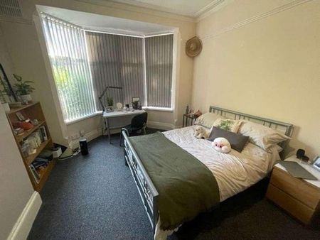 Westcotes Drive, Leicester, LE3 - Photo 2