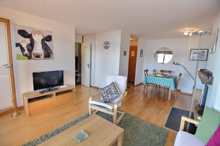 Studio for rent by the week on the pedestrian village square - Photo 3