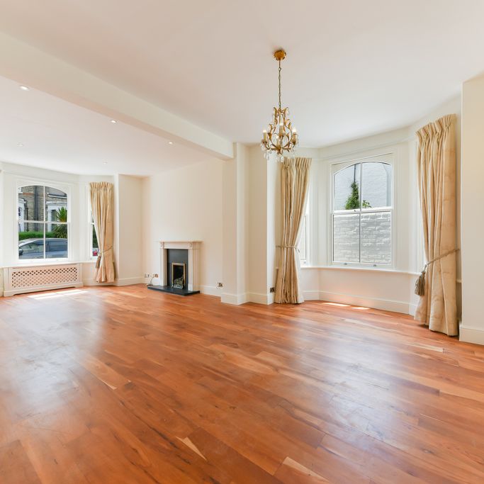 Ringford Road, SW18, London - Photo 1