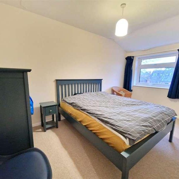 Eastern Avenue, Reading, Berkshire, RG1 - Photo 1