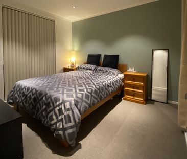 2 Bedroom 2 Bathroom Townhouse In Mt Eden - Photo 5
