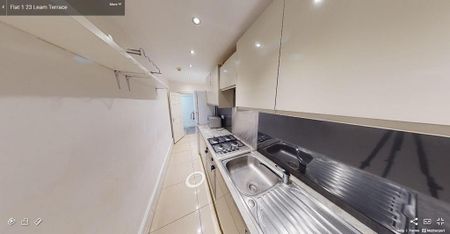 5 bedroom flat to rent - Photo 4