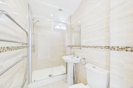 1 bedroom Flat in Alexandra Road, Reading - Photo 5
