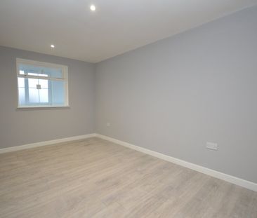 2 bedroom apartment - Photo 3