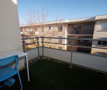 Poitiers, Appartement T2 avec parking et terrasse. - Photo 1