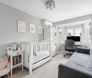 4 bedroom semi-detached house to rent - Photo 6