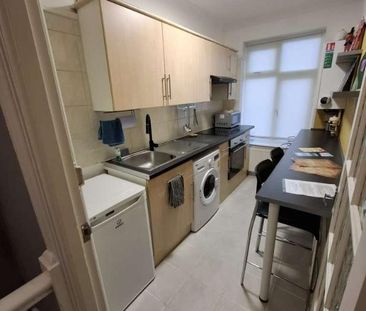Upper Elmers End Road, Beckenham, BR3 - Photo 2