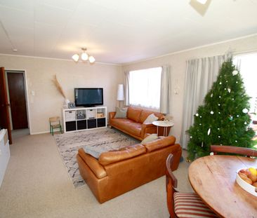 13A Karamu Street, Strandon - Photo 5