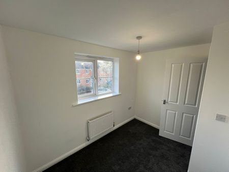 3 Bed Semi-Detached House, Everside Drive, M8 - Photo 2